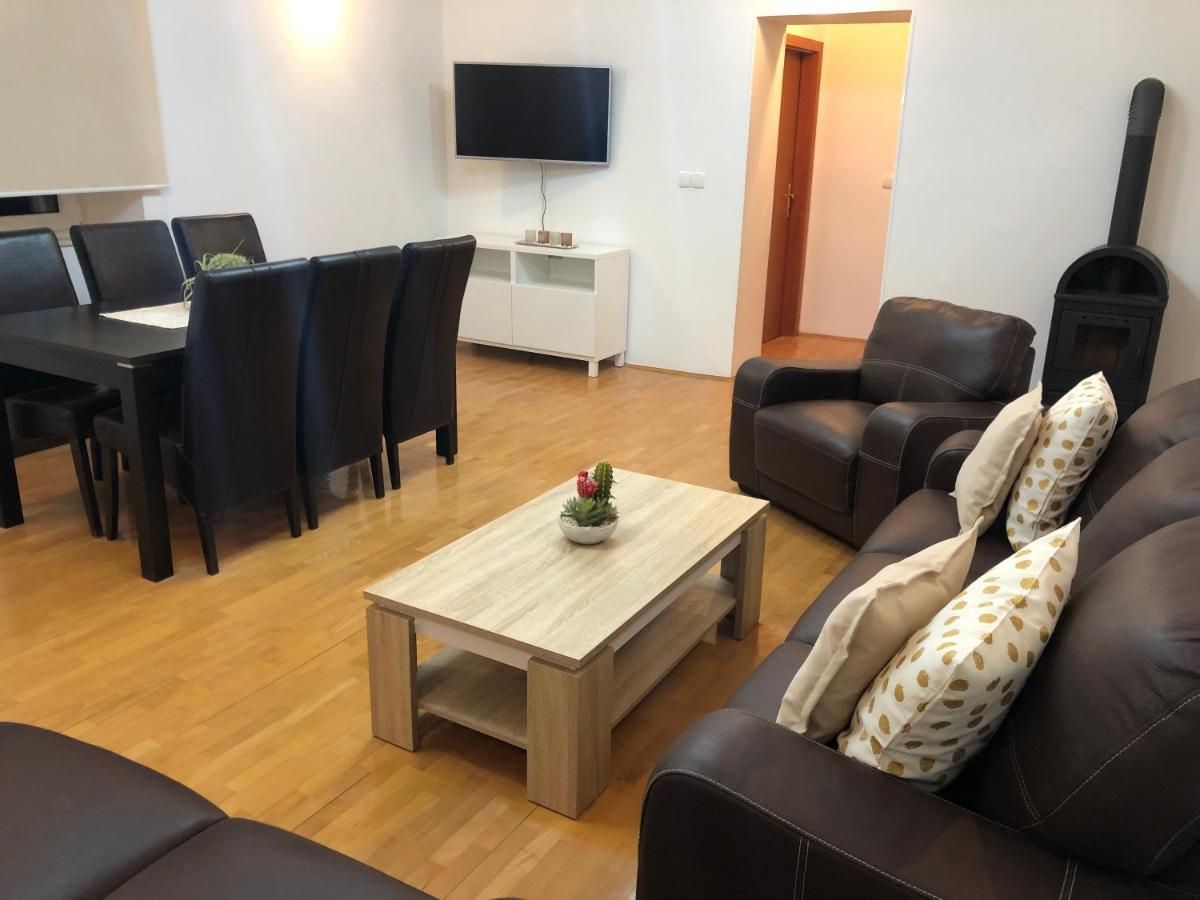 Apartments Ivana Rab Rab Town Exterior photo